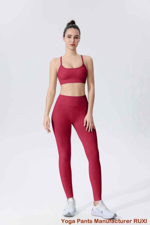 Pantalones de yoga de cintura alta color beige para mujer