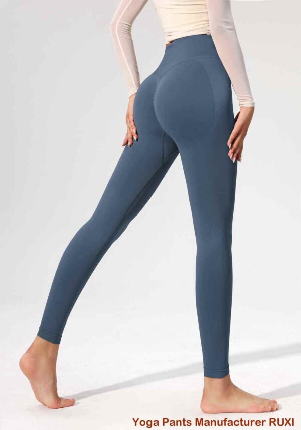 traje de botonadura sencilla con solapa de pico Ruxi