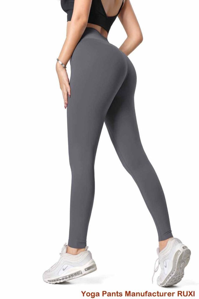 Mono de yoga con pantalones cortos Cómodo y elegante Ruxi